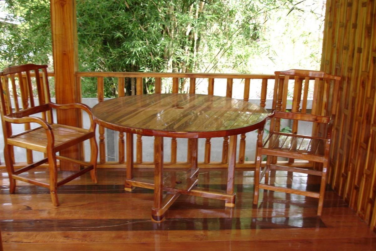 Home Stay Stc Bed And Breakfast Udon Thani Exterior photo