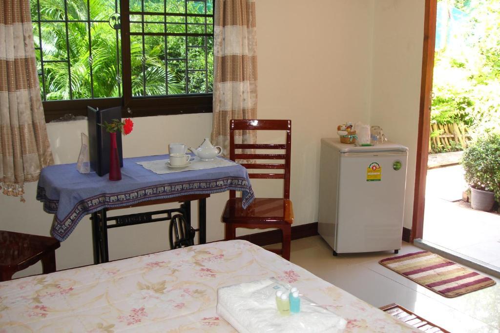 Home Stay Stc Bed And Breakfast Udon Thani Room photo